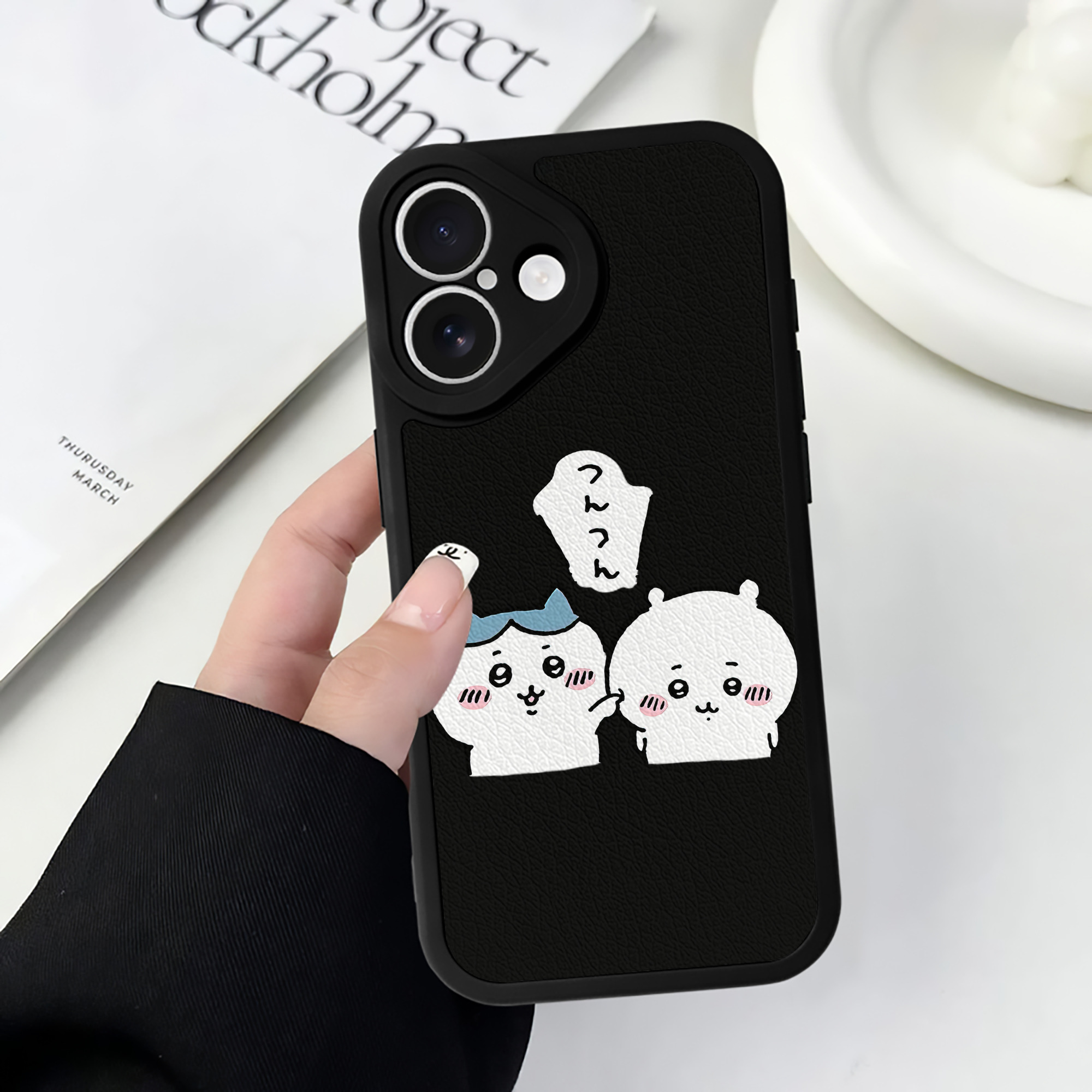 （画像用） ちいかわ ちいかわ Chii-kawa chiikawa 【iPhone 16シリーズ対応】シリコンスマホケース（レザー調） 材質：シリコン